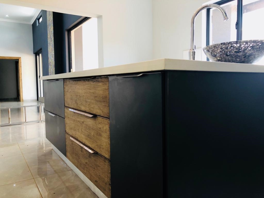 4 Bedroom Property for Sale in Wigwam North West